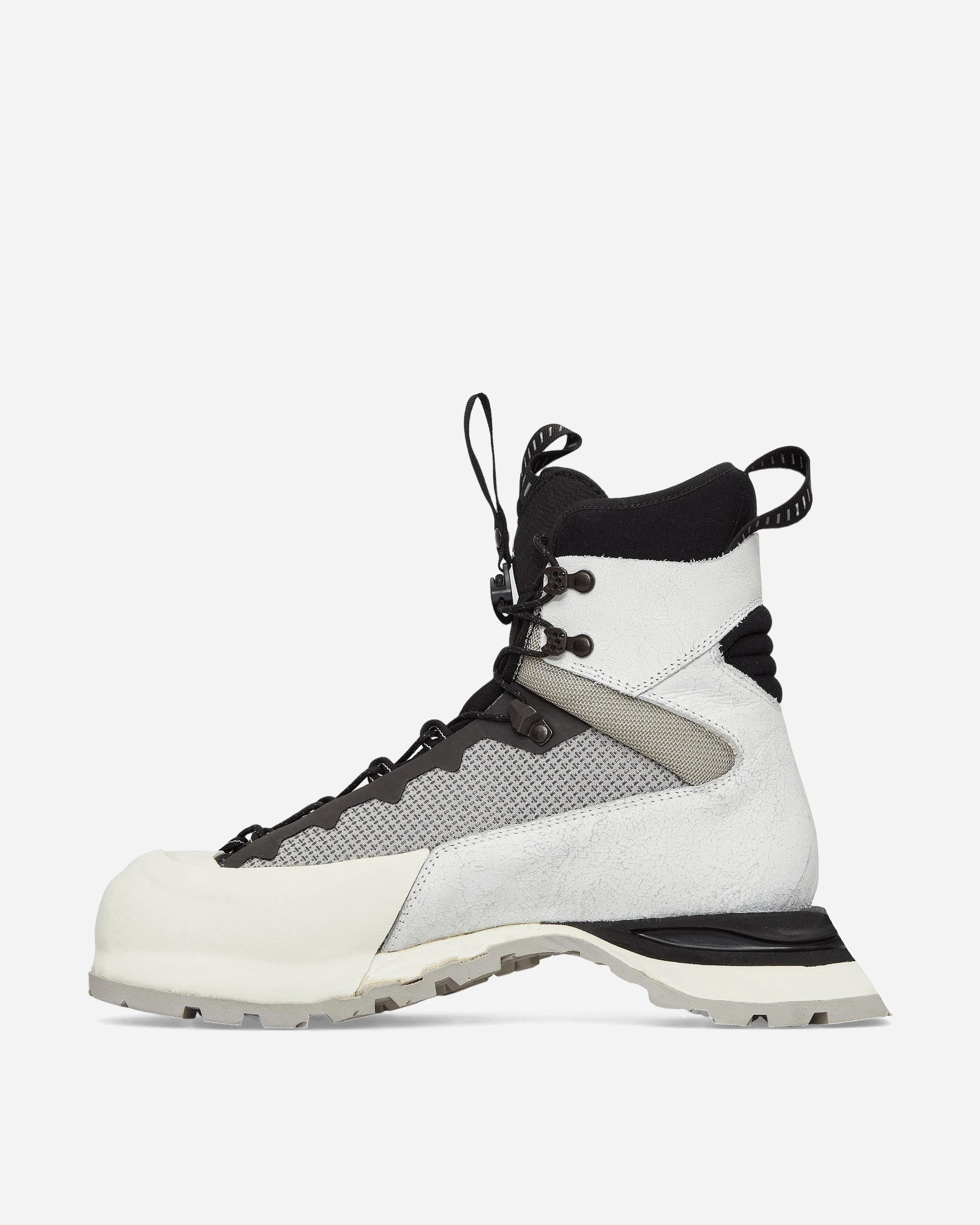 Carbonaz Boots Ice