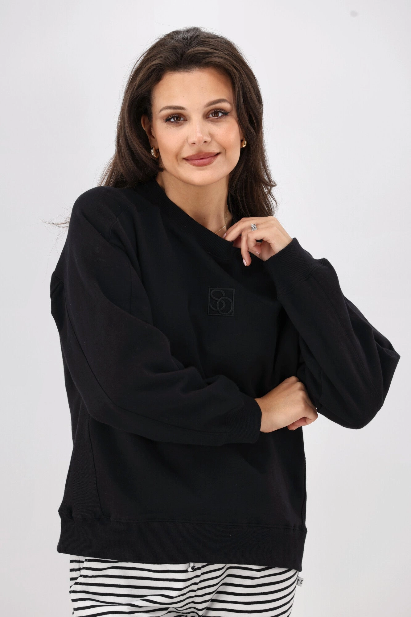 Shine On Essentials Monogrammed Crew Black
