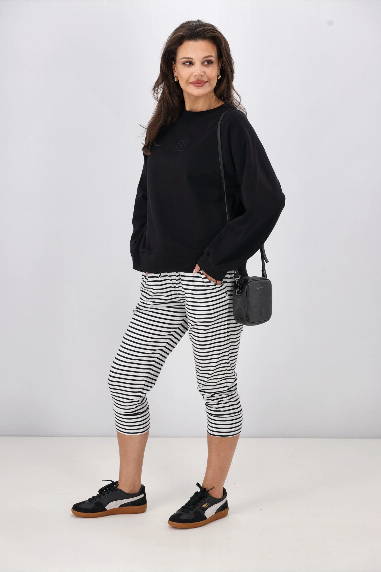 Shine On Essentials Monogrammed Crew Black