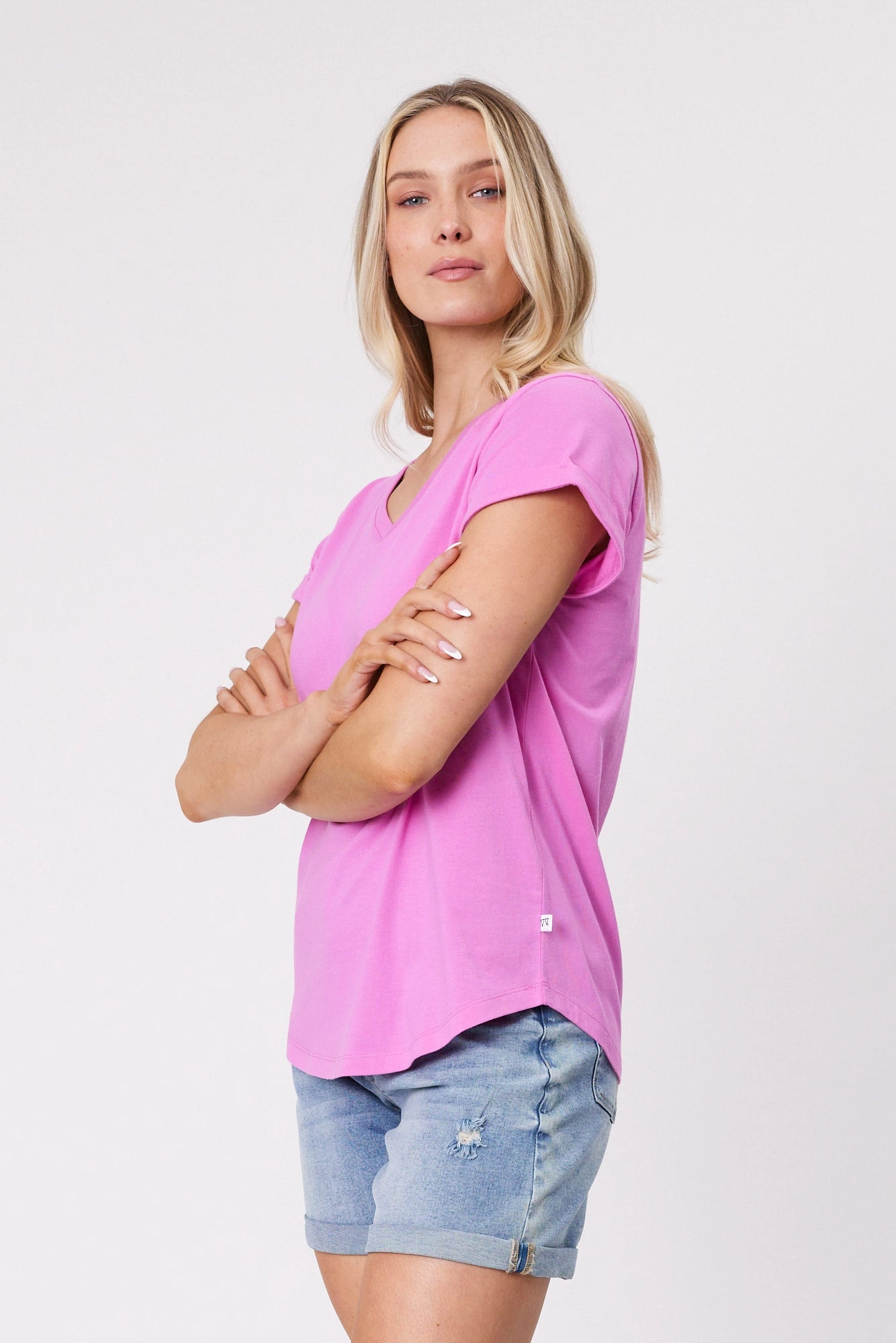 Shine On Essentials V Tee Super Pink