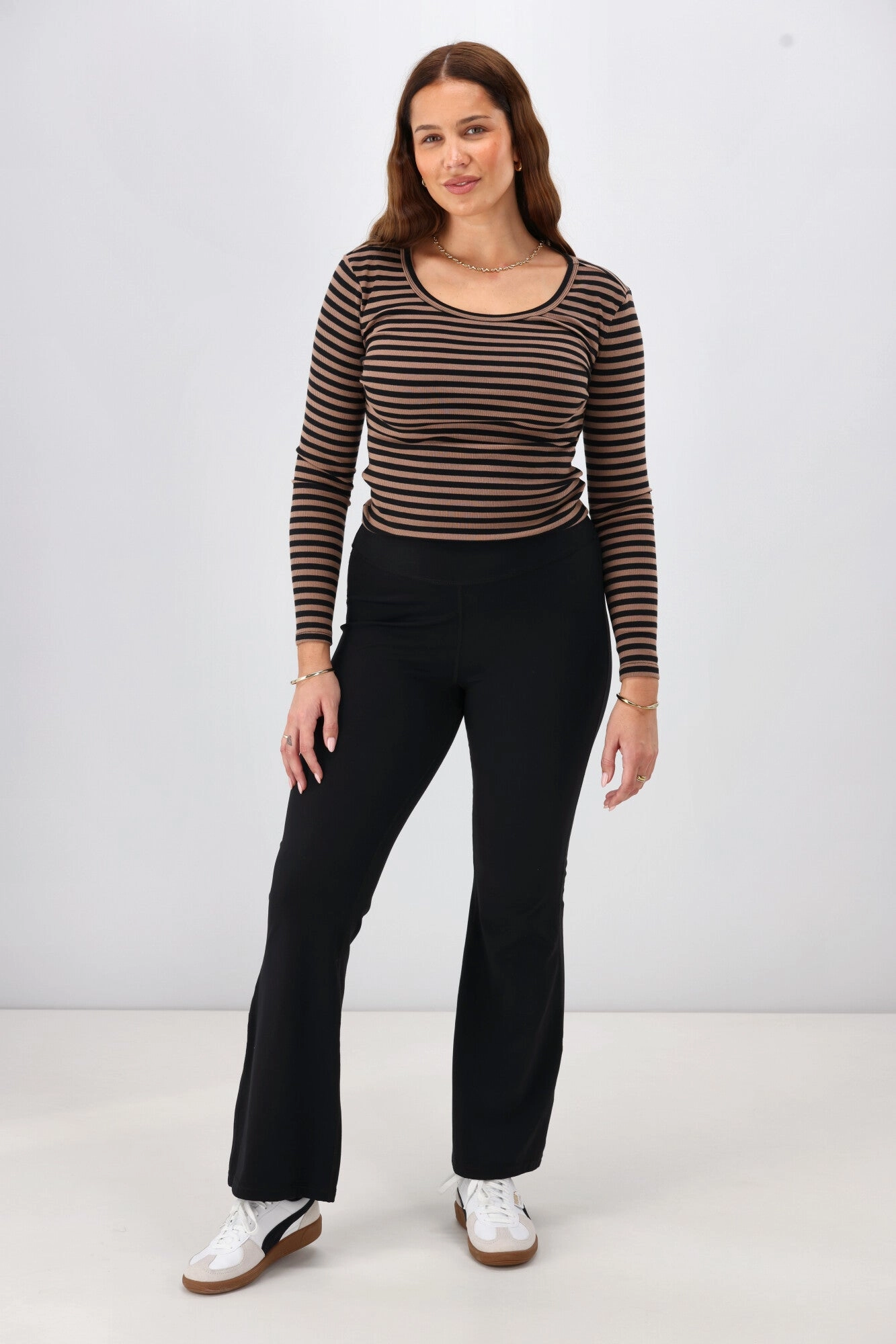 Shine On Label Renew Flare Legging Black