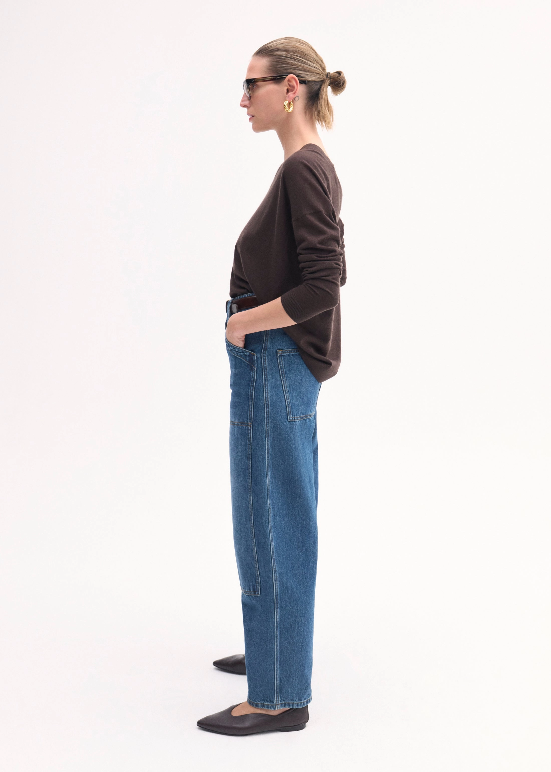 V-Neck Sweater in Fine Cashmere - Brown